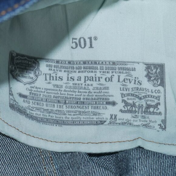 New Levi's 501 Men's Size 36x30 Original Fit Straight Leg Button Fly Jeans NWT - Picture 4 of 10